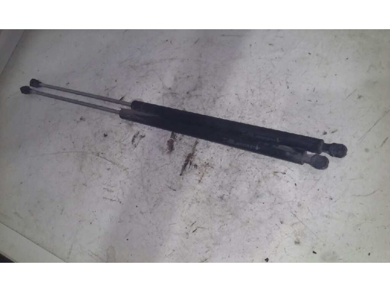 Recambio de amortiguadores capo para peugeot 106 (s2) xr referencia OEM IAM   180N