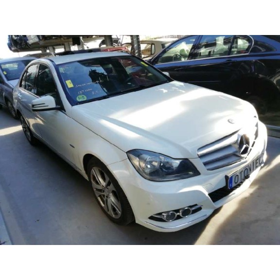 mercedes-benz clase c (w204) berlina del año 2011