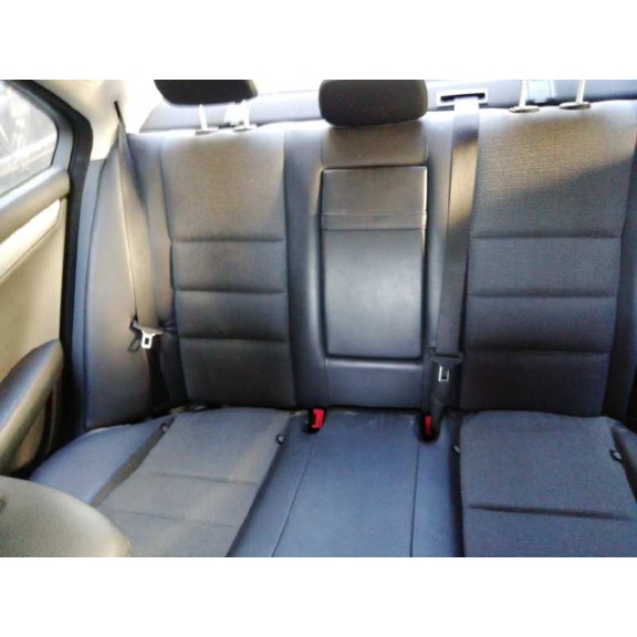 mercedes-benz clase c (w204) berlina del año 2011