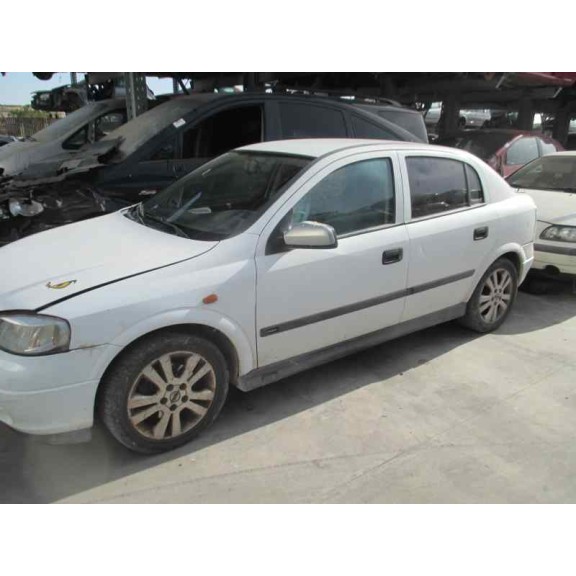 opel astra g berlina del año 1998