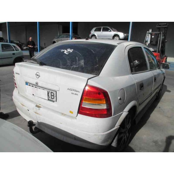 opel astra g berlina del año 1998