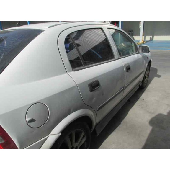 opel astra g berlina del año 1998