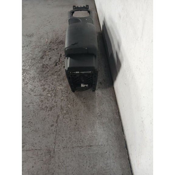 Recambio de apoyabrazos central para nissan qashqai (j10) 1.5 dci turbodiesel cat referencia OEM IAM   