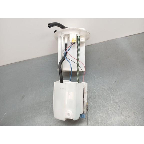 Recambio de aforador para toyota yaris hybrid active referencia OEM IAM 777040d090  4 pins