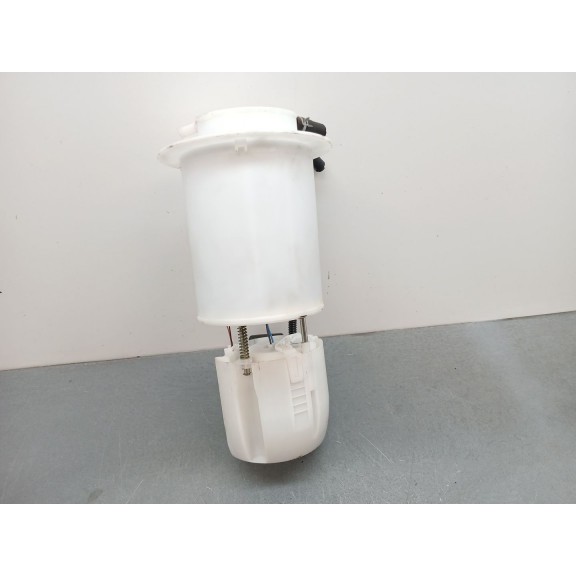 Recambio de aforador para toyota yaris hybrid active referencia OEM IAM 777040d090  4 pins