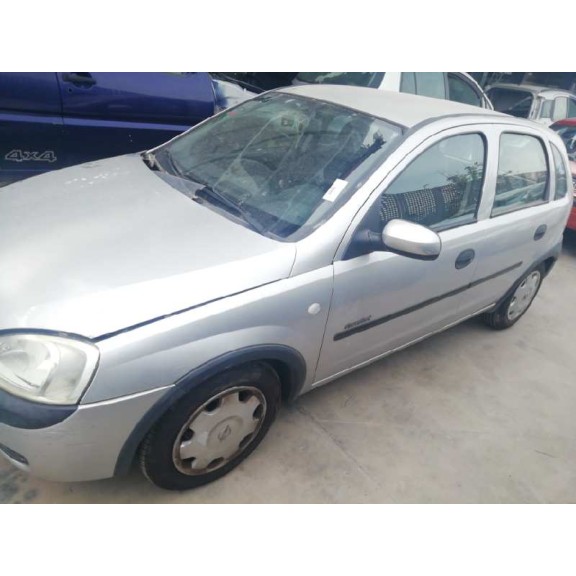 opel corsa c del año 2001