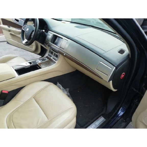 jaguar xf del año 2014