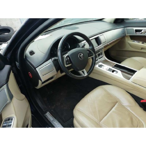 jaguar xf del año 2014