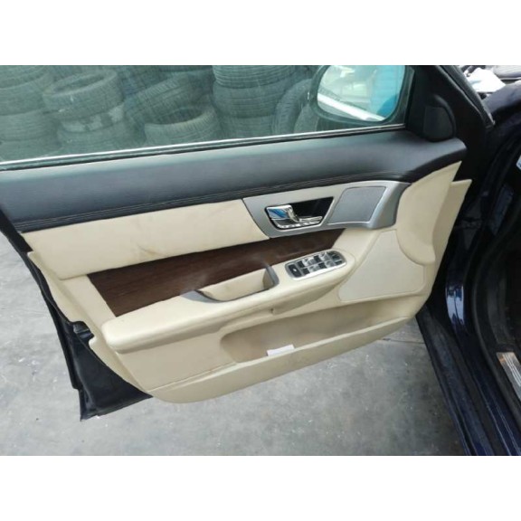 jaguar xf del año 2014