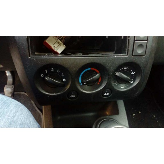 ford fiesta (cbk) del año 2002