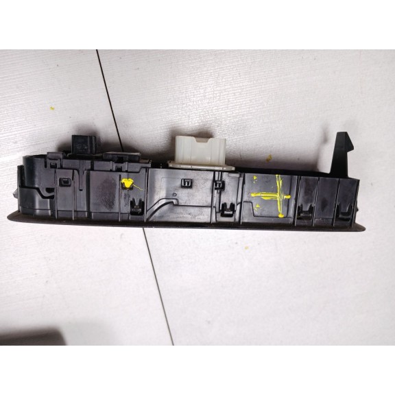 Recambio de mando elevalunas delantero izquierdo para renault kangoo iii 1.5 dci referencia OEM IAM   