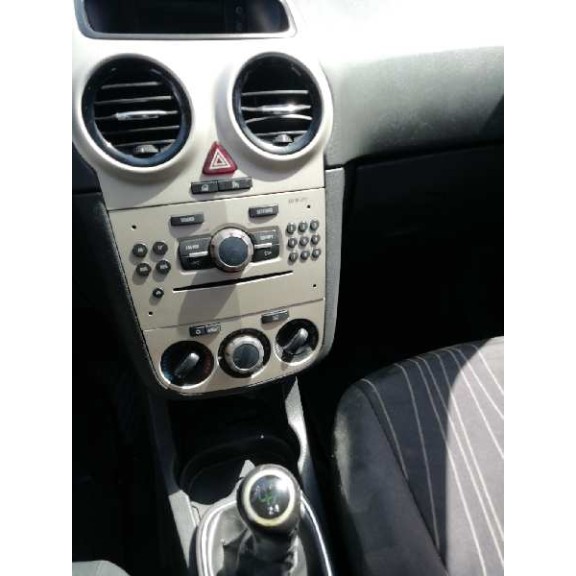 opel corsa d del año 2008