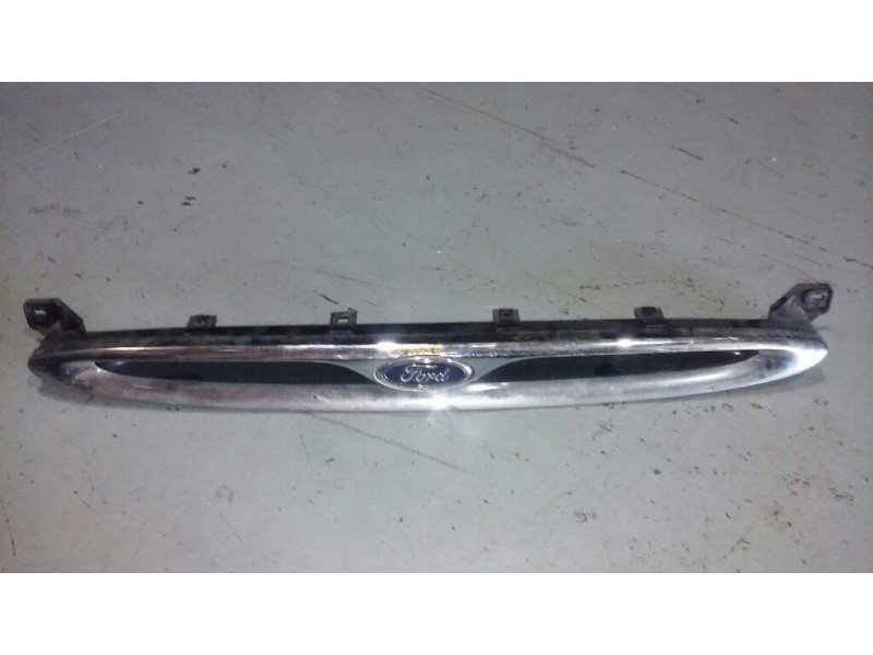 Recambio de rejilla delantera para ford escort berl./turnier atlanta berlina referencia OEM IAM   