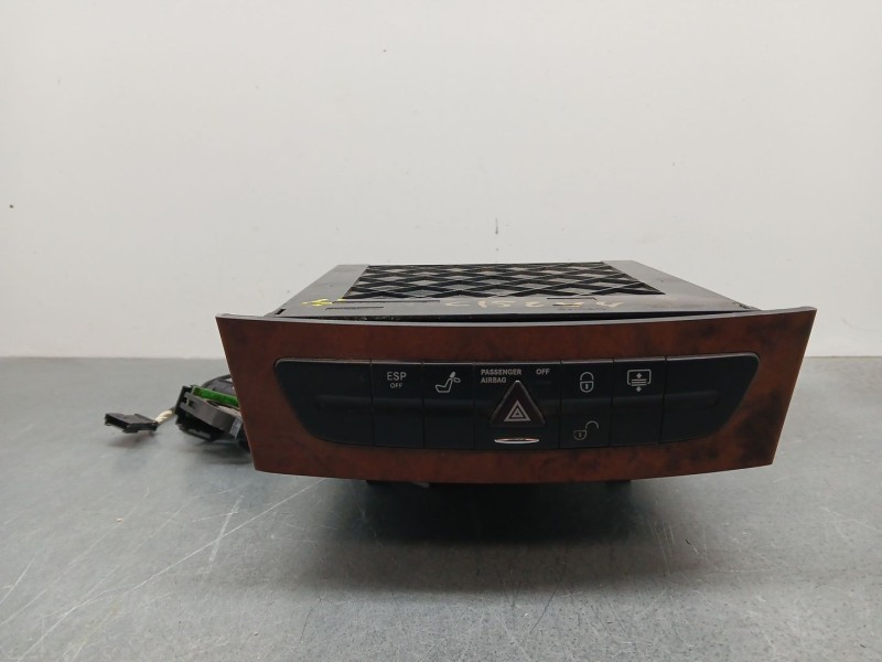 Recambio de mando multifuncion para mercedes-benz clase e (w211) berlina e 220 cdi (211.006) referencia OEM IAM a2116800552  