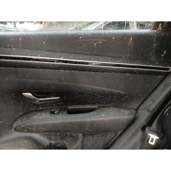 Recambio de guarnecido puerta trasera derecha para hyundai tucson (nx4e, nx4a) 1.6 t-gdi hybrid referencia OEM IAM   