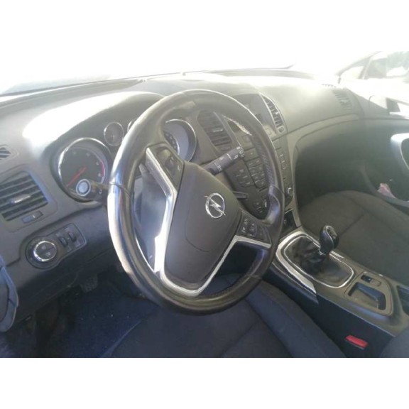 opel insignia berlina del año 2009