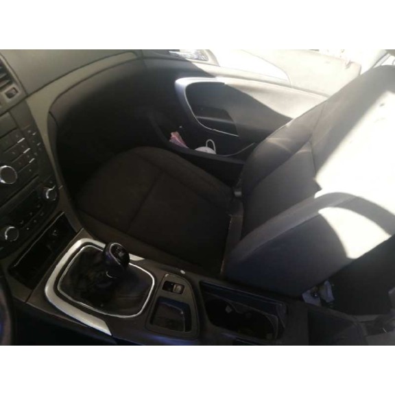 opel insignia berlina del año 2009