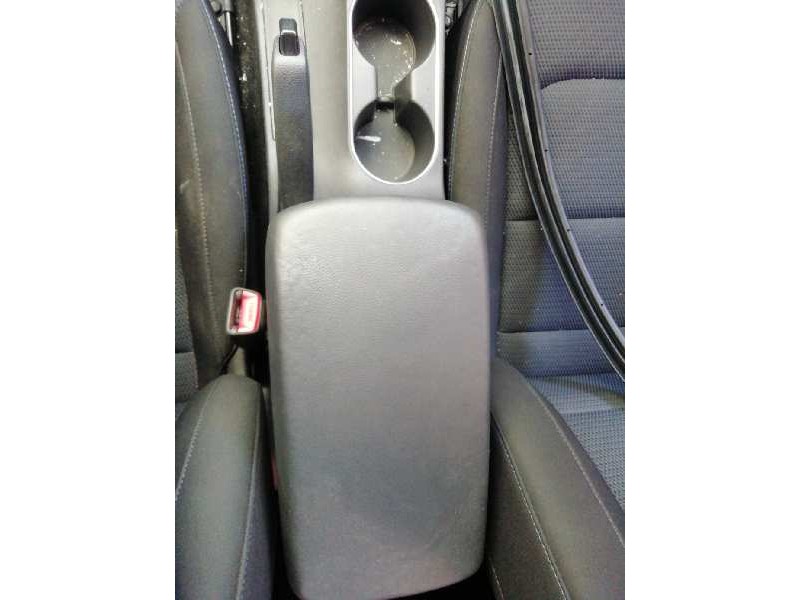 Recambio de apoyabrazos central para hyundai elantra (ad)(2016) klass referencia OEM IAM   