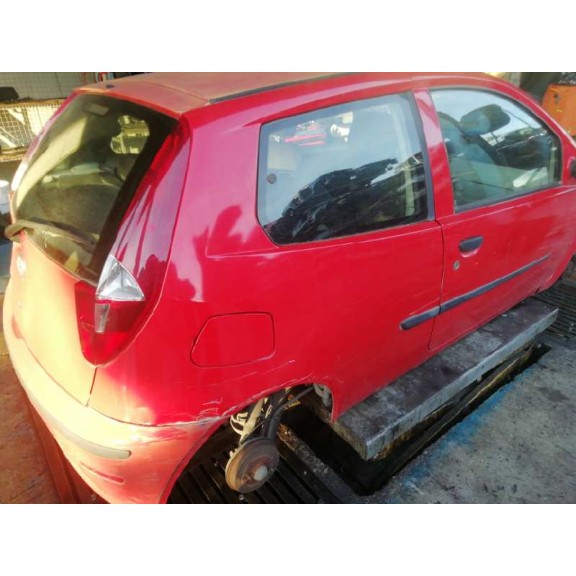 fiat punto berlina (188) del año 2004