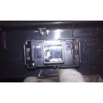 Recambio de mando elevalunas delantero derecho para toyota corolla verso (r1) 2.0 d-4d sol referencia OEM IAM 742310F030  