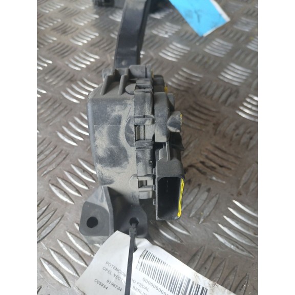 Recambio de potenciometro pedal para opel vectra c berlina 1.9 cdti referencia OEM IAM 9186724  