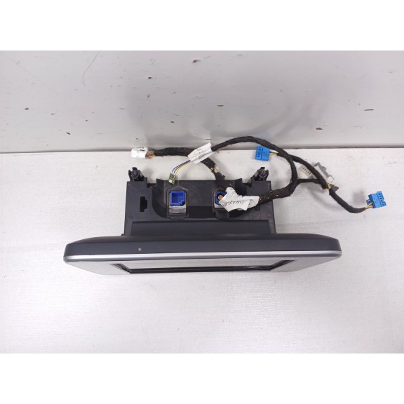 Recambio de pantalla multifuncion para mercedes-benz clase c w205 c200 bluetec referencia OEM IAM A2059004113 DISPLAY NAVEGADOR