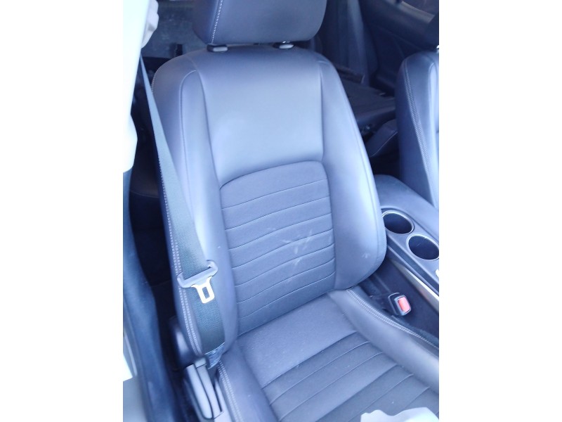 Recambio de asiento delantero derecho para lexus is iii (_e3_) 300h (ave30_) referencia OEM IAM   