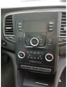 renault megane iv berlina 5p del año 2017 2