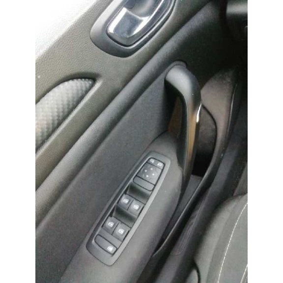 renault megane iv berlina 5p del año 2017