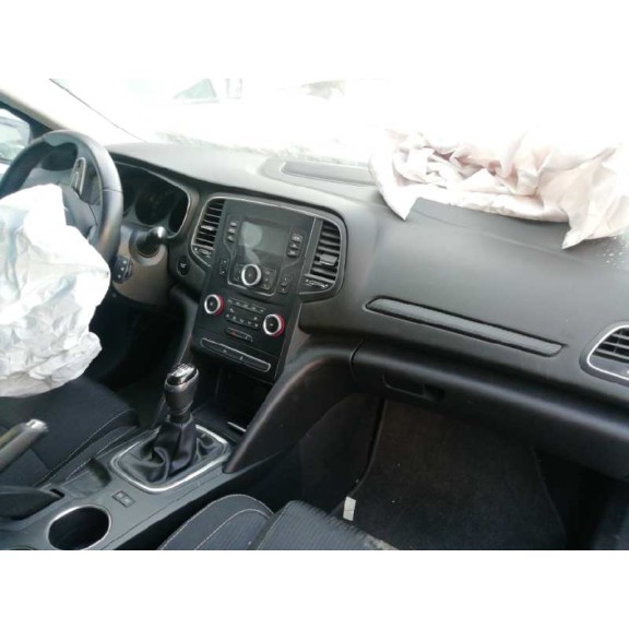 renault megane iv berlina 5p del año 2017