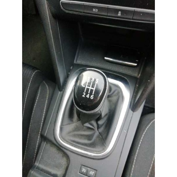 renault megane iv berlina 5p del año 2017