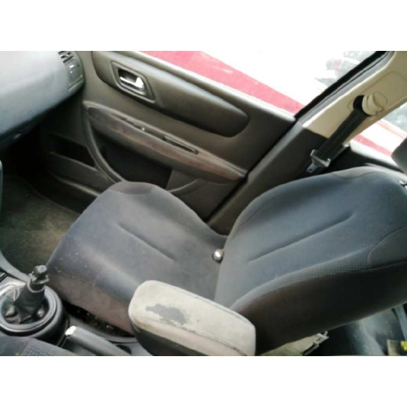 citroën c4 berlina del año 2007