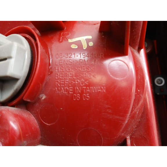 Recambio de piloto trasero derecho para hyundai santa fé ii (cm) 2.2 crdi referencia OEM IAM 083211944r  