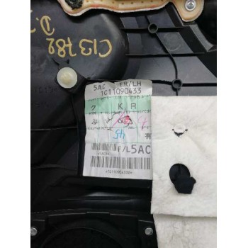 Recambio de guarnecido puerta delantera izquierda para lexus ct 200h referencia OEM IAM 67612X1B19  