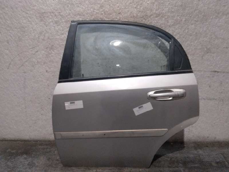 Recambio de puerta trasera izquierda para chevrolet lacetti 1.6 cat referencia OEM IAM 96547907 PLATA TOCADO