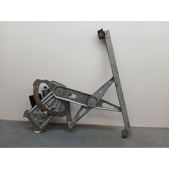 Recambio de elevalunas delantero derecho para renault scenic iii expression referencia OEM IAM 807302741r 6 pines 