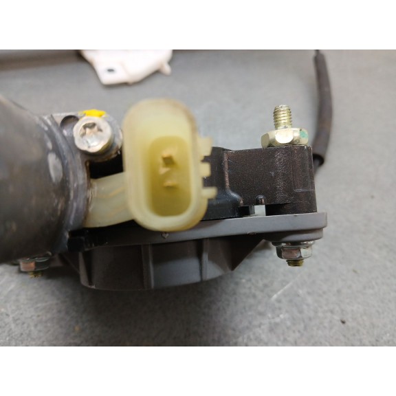 Recambio de elevalunas delantero derecho para kia rio 1.0 t-gdi hybrid referencia OEM IAM 82460h8000  2 pines