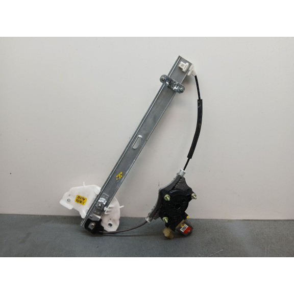 Recambio de elevalunas trasero derecho para kia rio 1.0 t-gdi hybrid referencia OEM IAM 83460h8000  2 pines