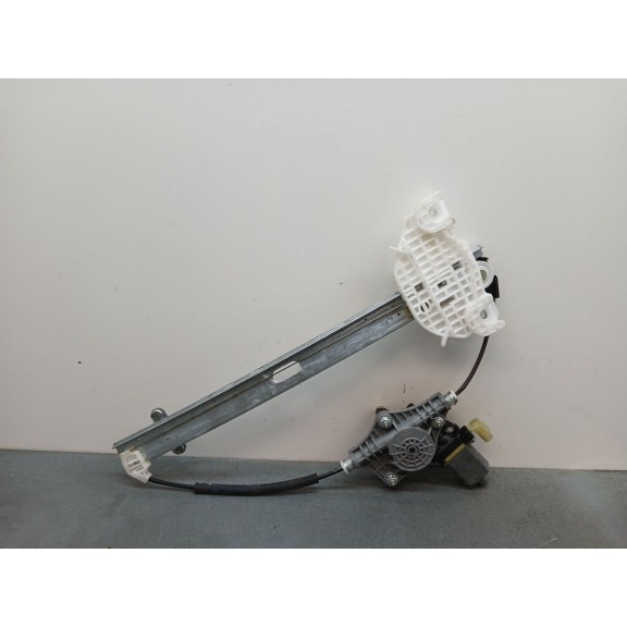 Recambio de elevalunas trasero derecho para kia rio 1.0 t-gdi hybrid referencia OEM IAM 83460h8000  2 pines