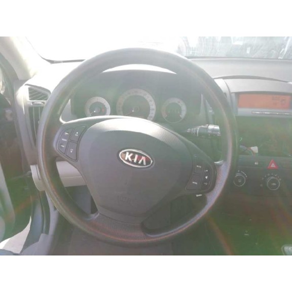 kia cee´d sporty wagon del año 2007