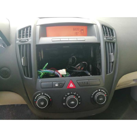 kia cee´d sporty wagon del año 2007