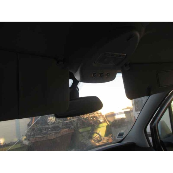 peugeot 807 del año 2012