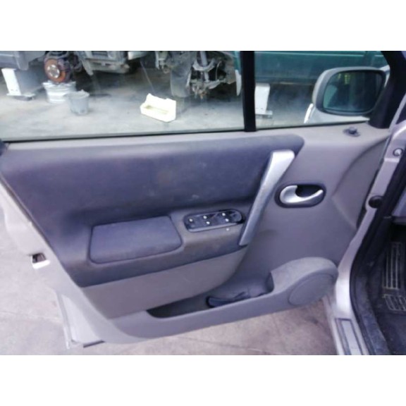 renault scenic ii del año 2008