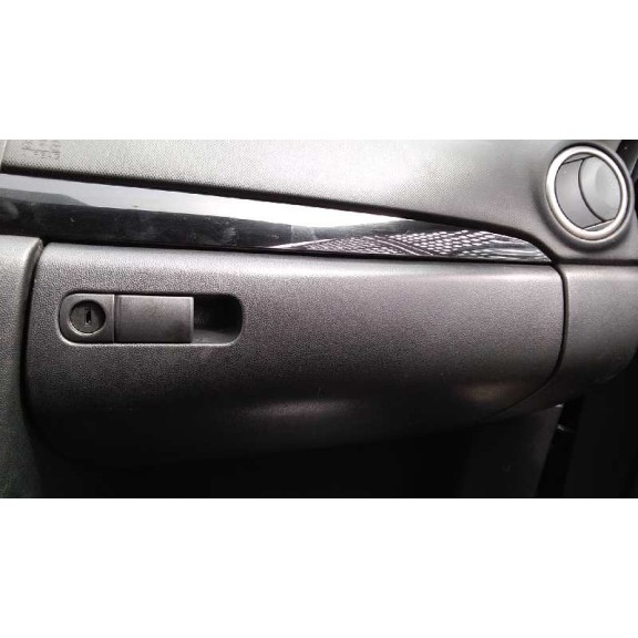 mazda 3 berlina (bk) del año 2004