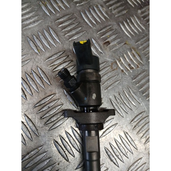 Recambio de inyector para mazda 3 berlina (bk) 1.6 cd diesel cat referencia OEM IAM 0445110188  