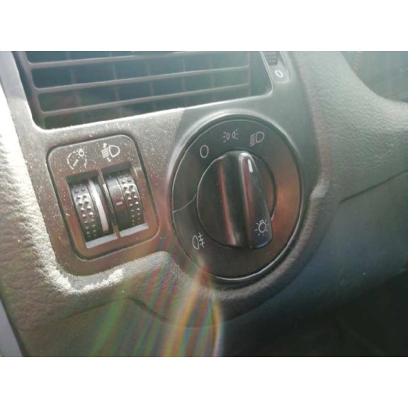 volkswagen golf iv berlina (1j1) del año 2000