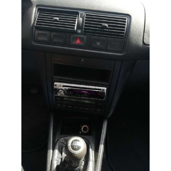 volkswagen golf iv berlina (1j1) del año 2000