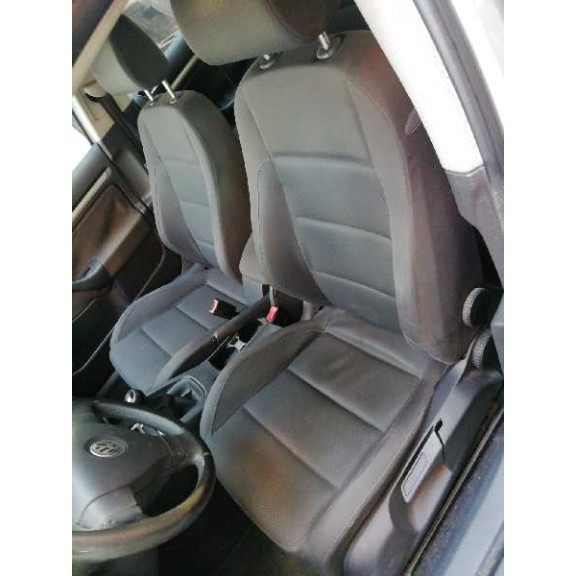 volkswagen golf v berlina (1k1) del año 2004