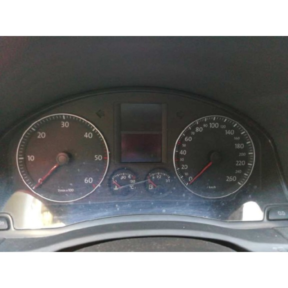 volkswagen golf v berlina (1k1) del año 2004