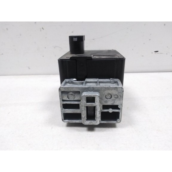 Recambio de modulo electronico para renault megane iii berlina 5 p expression referencia OEM IAM 8200604932  